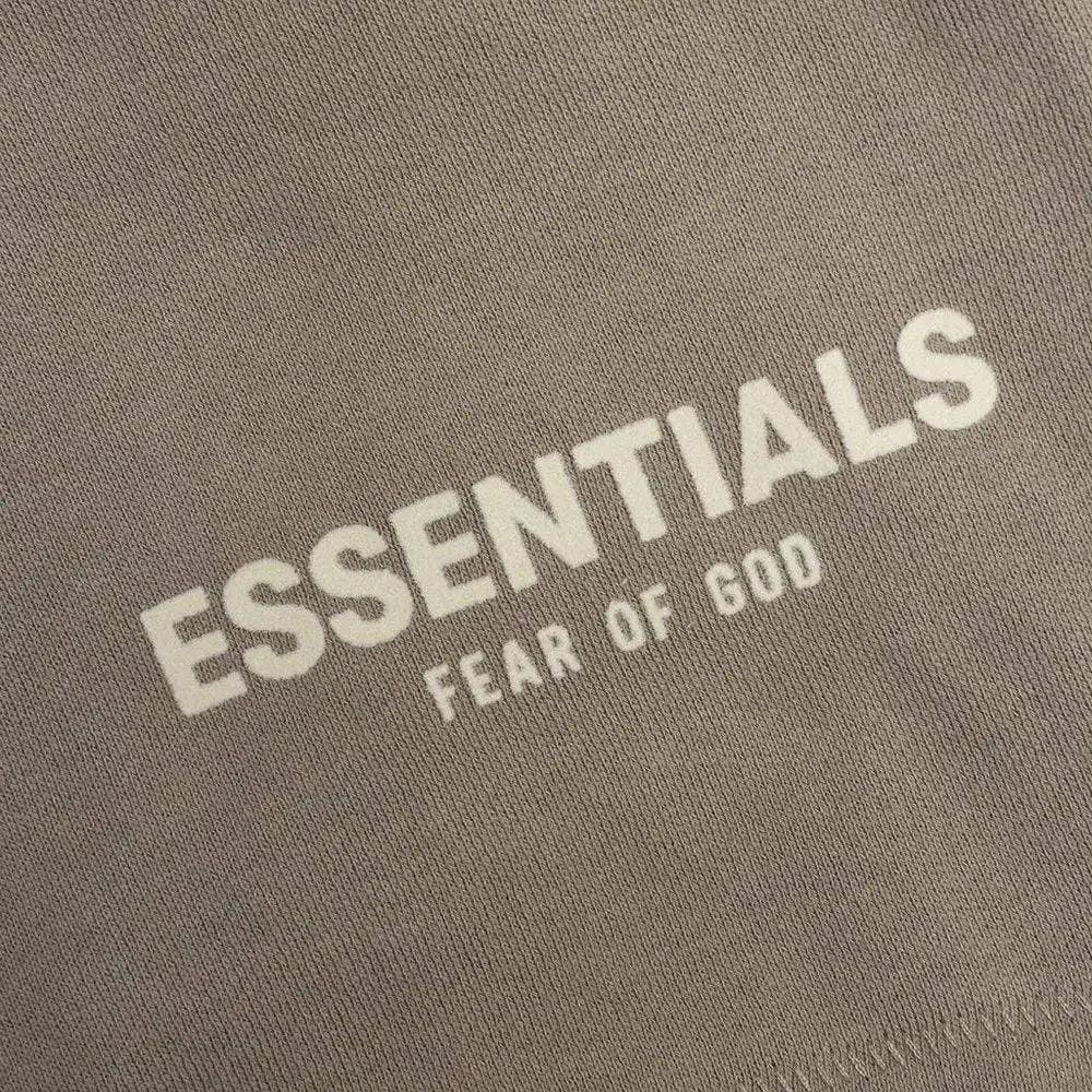 Fear of God Essentials Shorts Desert Taupe